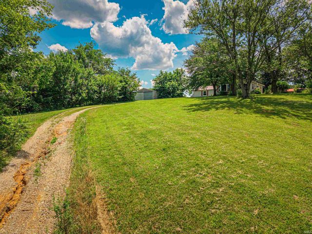 2311 Lashbrook Road, Boonville, IN 47601