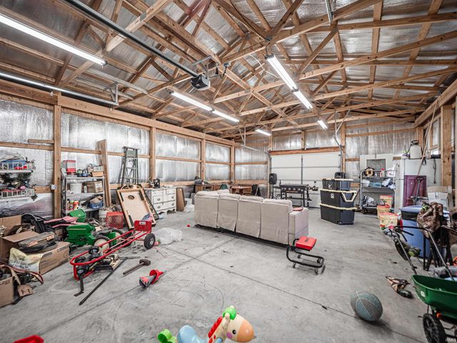 2311 Lashbrook Road, Boonville, IN 47601