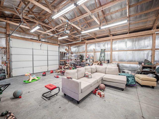 2311 Lashbrook Road, Boonville, IN 47601