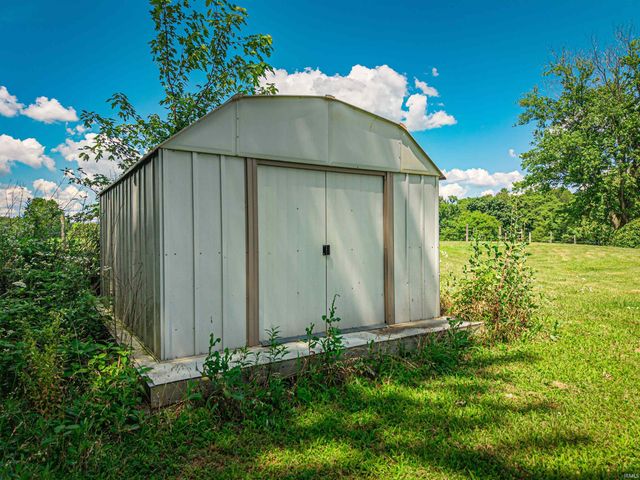 2311 Lashbrook Road, Boonville, IN 47601