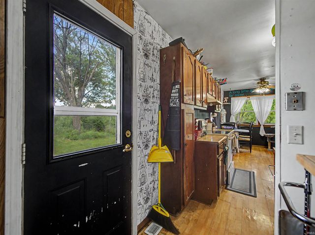 2311 Lashbrook Road, Boonville, IN 47601