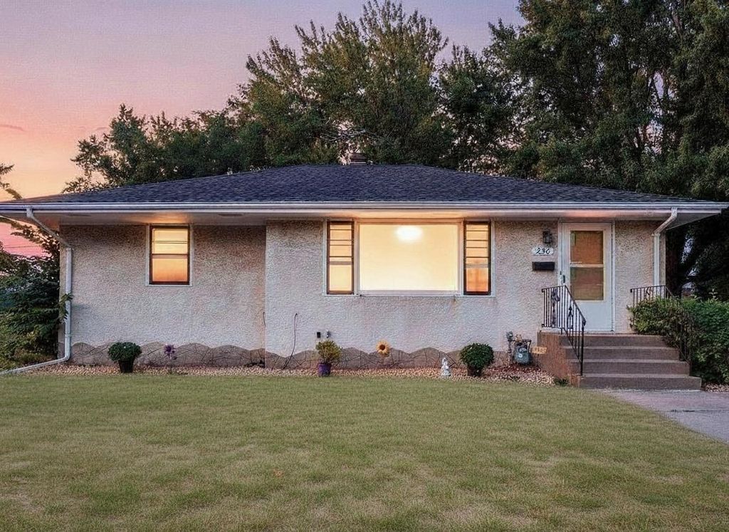 238 Macarthur Street W, South Saint Paul, MN 55075 — exterior