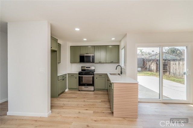 3048 Strassbourg Drive, Riverside, CA 92504