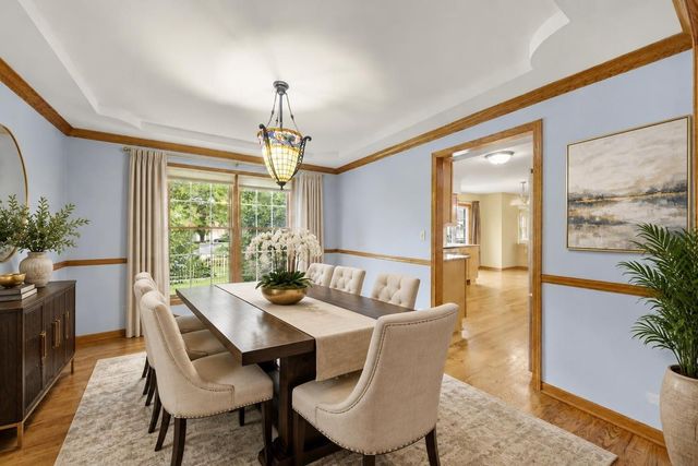 1N145 Glenrise Court, Glen Ellyn, IL 60137
