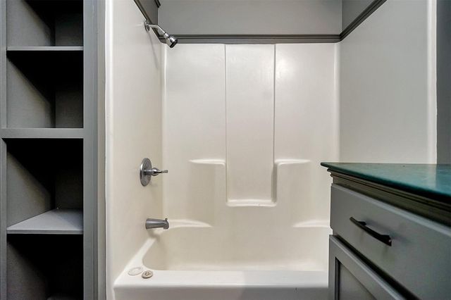 10 Carol Court A, Brookshire, TX 77423