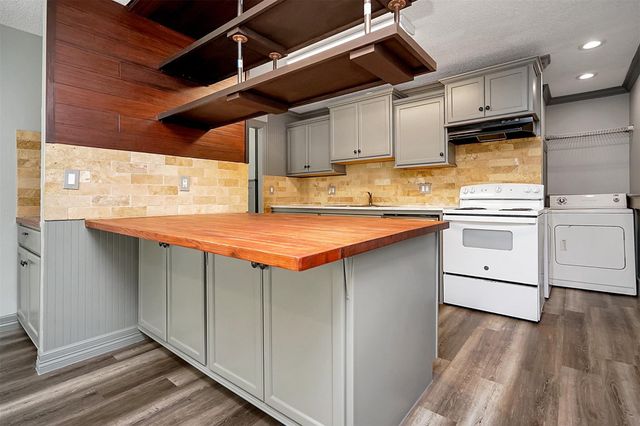 10 Carol Court A, Brookshire, TX 77423