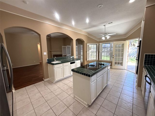 12810 Apple Forest Trail, Houston, TX 77065