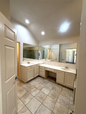 12810 Apple Forest Trail, Houston, TX 77065