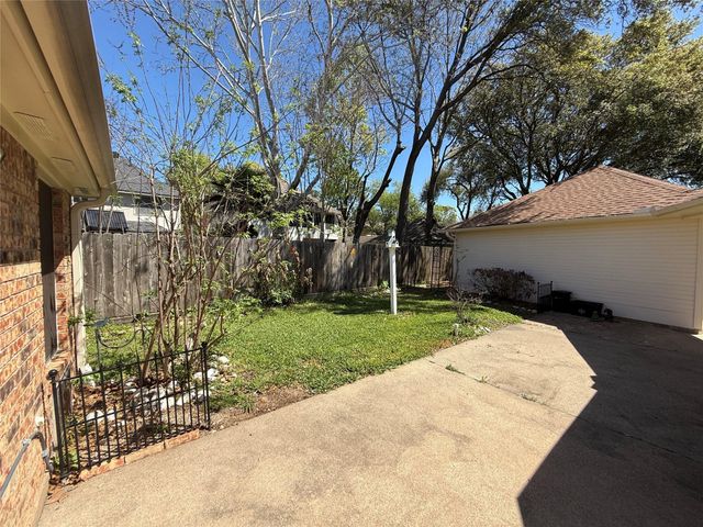 12810 Apple Forest Trail, Houston, TX 77065