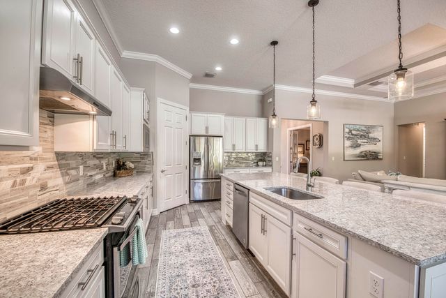 217 Shores Pointe Drive, Jupiter, FL 33458