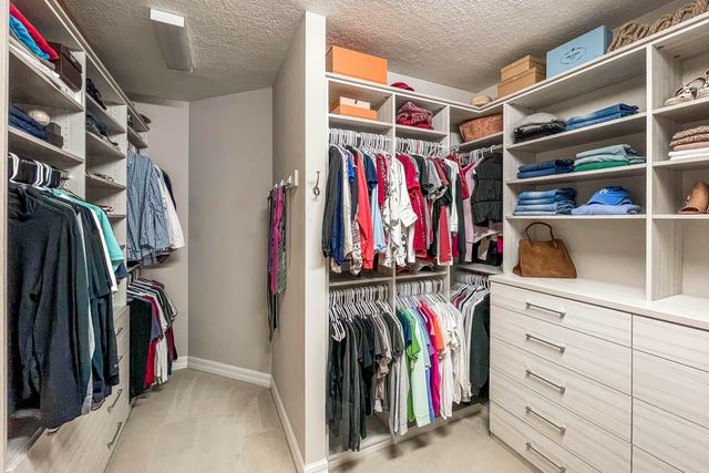 217 Shores Pointe Drive, Jupiter, FL 33458