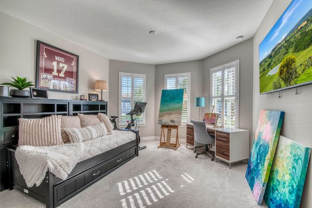 217 Shores Pointe Drive, Jupiter, FL 33458