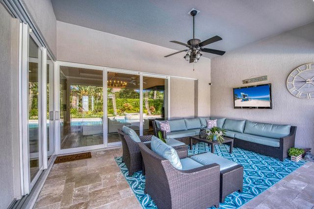 217 Shores Pointe Drive, Jupiter, FL 33458