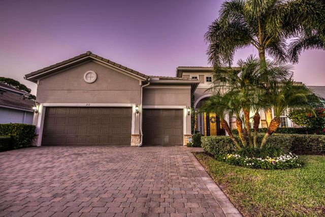 217 Shores Pointe Drive, Jupiter, FL 33458