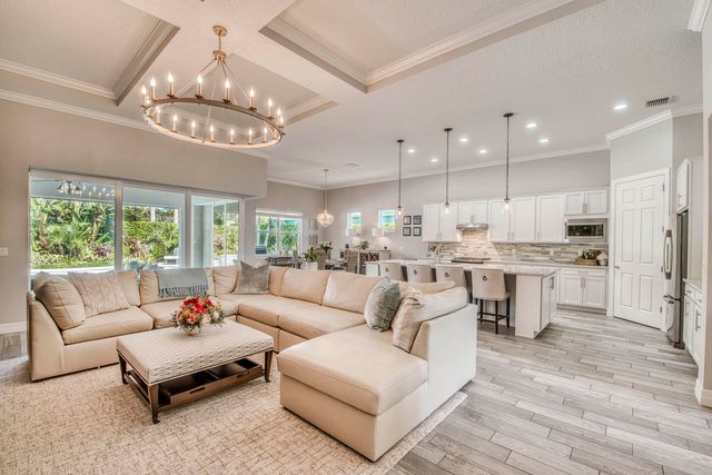 217 Shores Pointe Drive, Jupiter, FL 33458