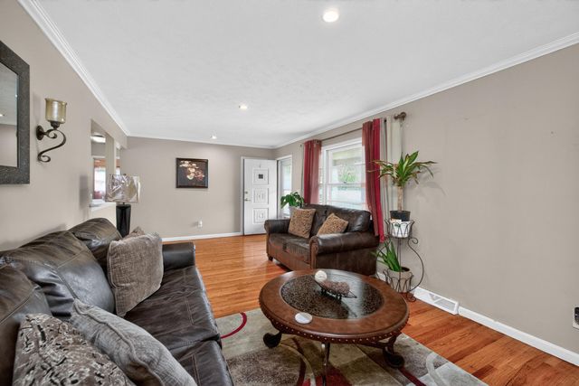 1826 Donco Court, Lexington, KY 40505