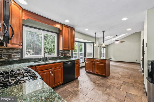 11512 BEND BOW DR, Fredericksburg, VA 22407