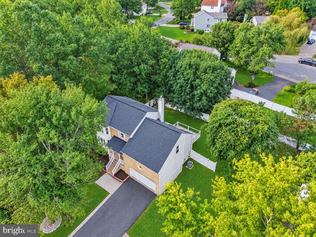 11512 BEND BOW DR, Fredericksburg, VA 22407