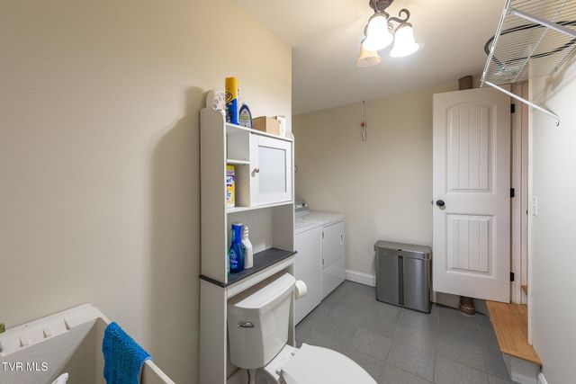 446 Harry Fry Drive, Gate City, VA 24251