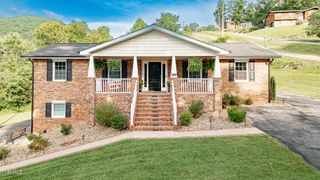 446 Harry Fry Drive, Gate City, VA 24251