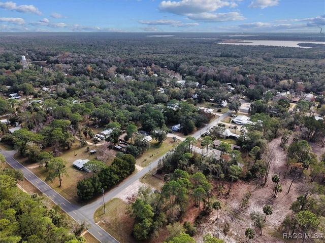 18 56th Street, Yankeetown, FL 34498