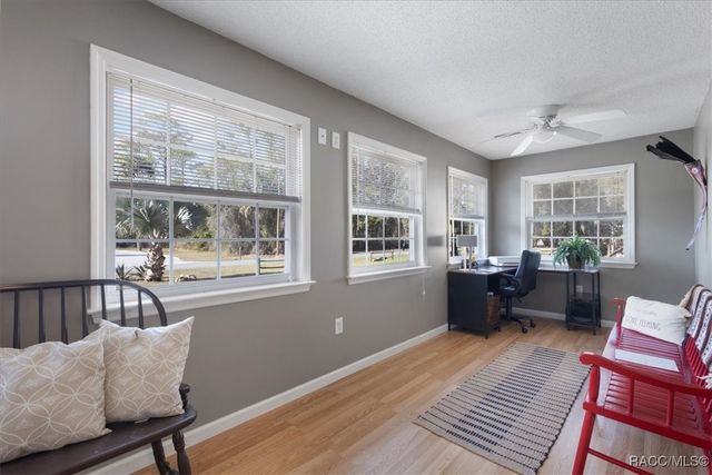 18 56th Street, Yankeetown, FL 34498