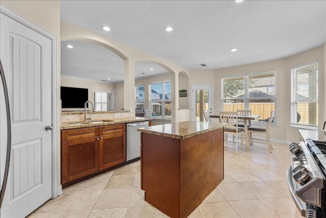 19007 Hikers Trail Drive, Humble, TX 77346