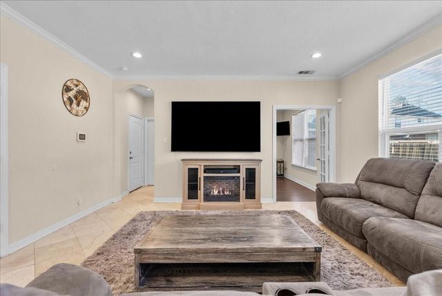 19007 Hikers Trail Drive, Humble, TX 77346