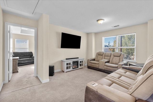 19007 Hikers Trail Drive, Humble, TX 77346