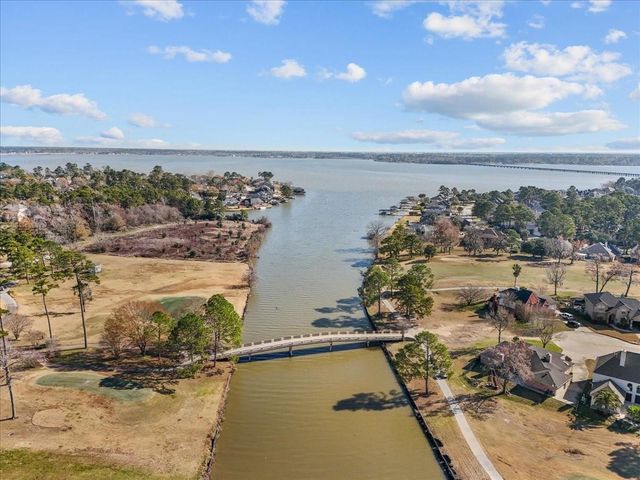 19007 Hikers Trail Drive, Humble, TX 77346