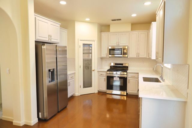 701 Ferrier Way, Folsom, CA 95630