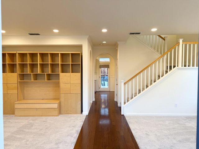 701 Ferrier Way, Folsom, CA 95630