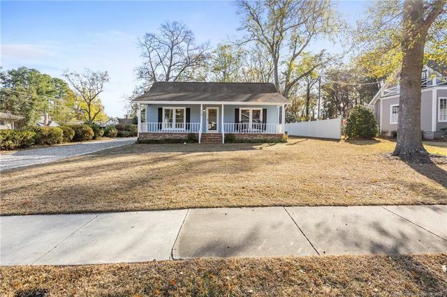 312 E Donaldson Avenue, Raeford, NC 28376