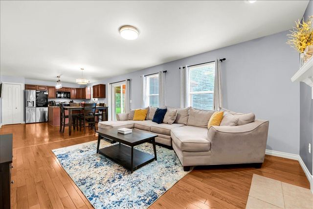 760 Pembroke Drive, Saline City, MI 48176