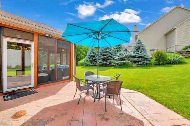 760 Pembroke Drive, Saline City, MI 48176