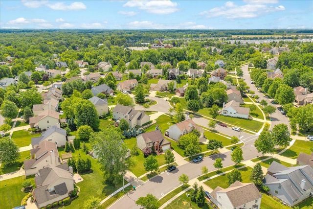 760 Pembroke Drive, Saline City, MI 48176