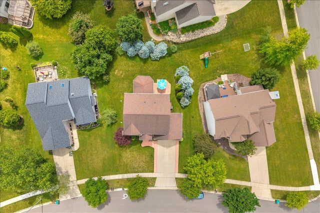 760 Pembroke Drive, Saline City, MI 48176