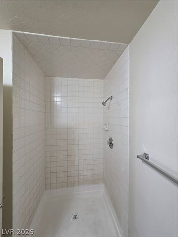 6671 West TROPICANA Avenue 103, Las Vegas, NV 89118