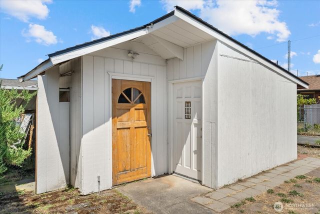 1718 G Street SE, Auburn, WA 98002