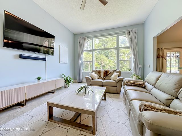 12750 DUNNS VIEW Drive, Jacksonville, FL 32218