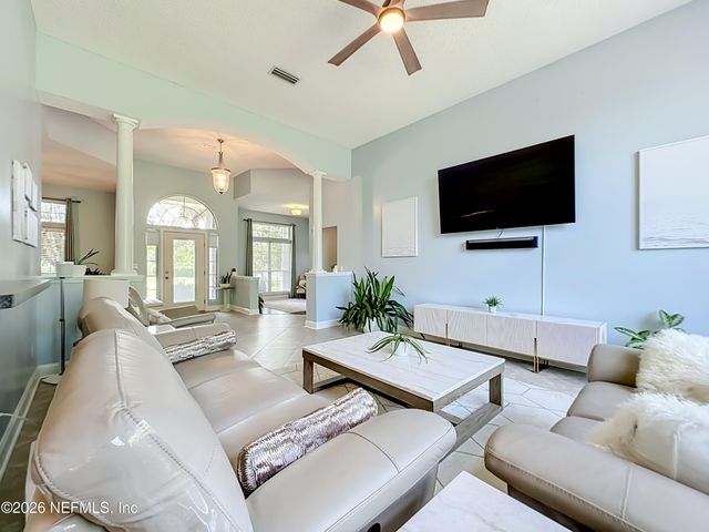 12750 DUNNS VIEW Drive, Jacksonville, FL 32218