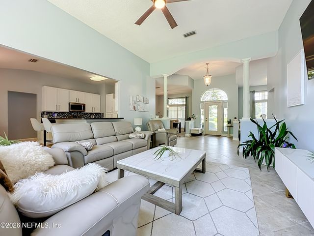12750 DUNNS VIEW Drive, Jacksonville, FL 32218