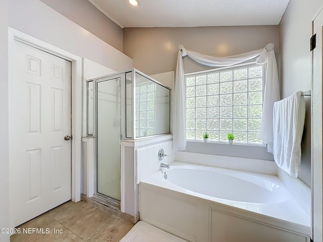12750 DUNNS VIEW Drive, Jacksonville, FL 32218