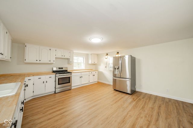 3108 E Brown Road, New Castle, IN 47362