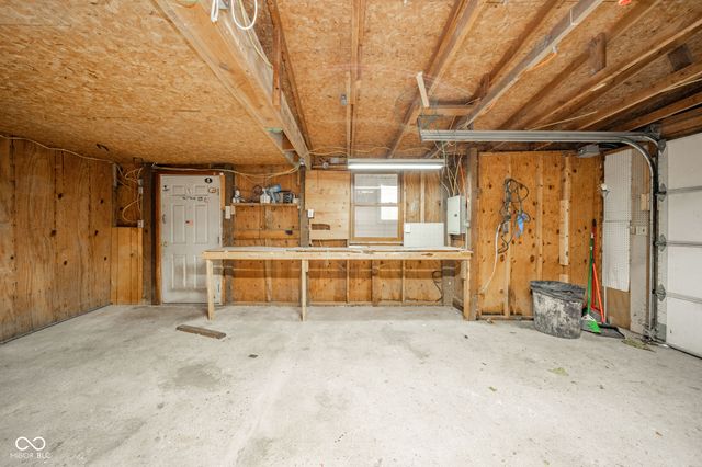 3108 E Brown Road, New Castle, IN 47362