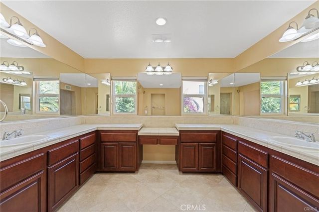 8634 Hunt Canyon Road, Corona, CA 92883