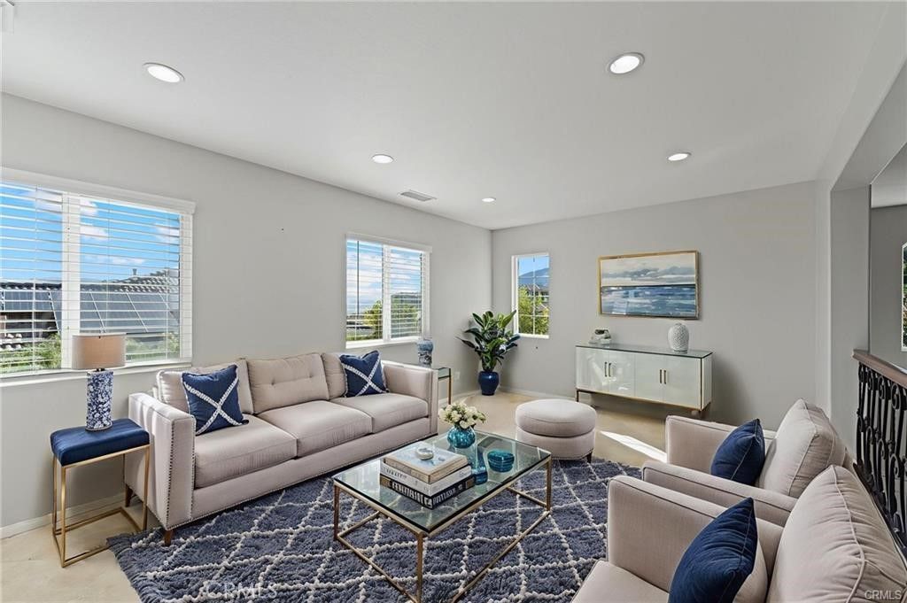 Image 13 of property listing at 8634 Hunt Canyon Road, Corona, CA 92883