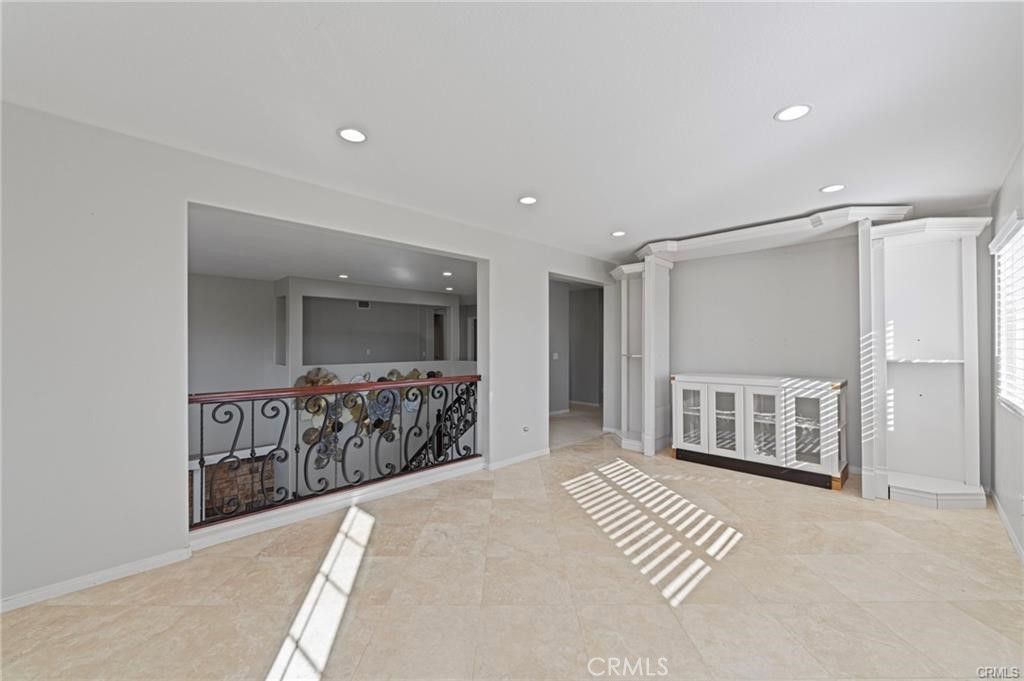 Image 14 of property listing at 8634 Hunt Canyon Road, Corona, CA 92883