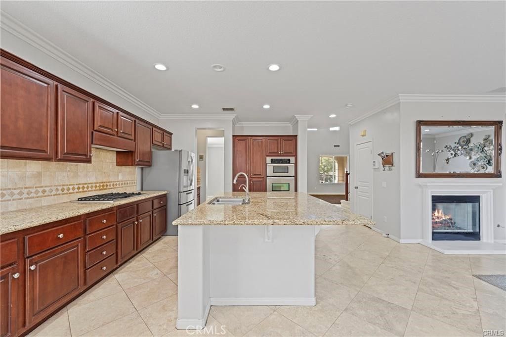 Image 5 of property listing at 8634 Hunt Canyon Road, Corona, CA 92883