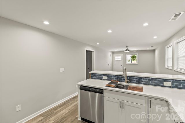 109 W Poplar Street W, Stanley, NC 28164